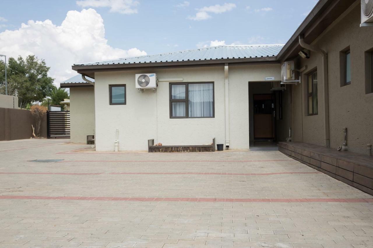 A-Z Boutique Guesthouse Windhoek Exterior foto